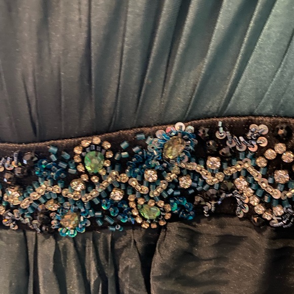 Shahani Couture ombré chiffon evening gown size 18 - Picture 12 of 15